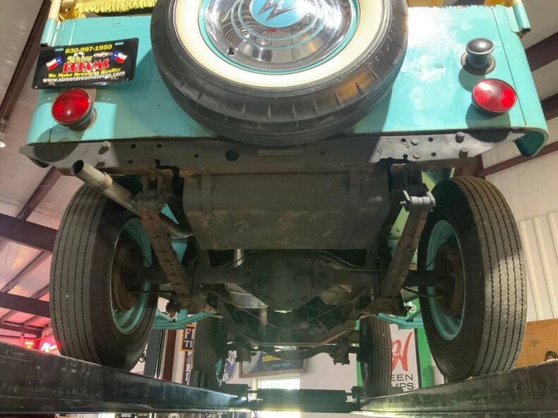 1960 Willys Surrey Gala