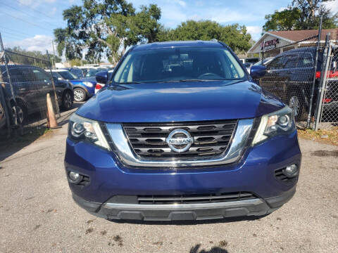 2020 Nissan Pathfinder SV
