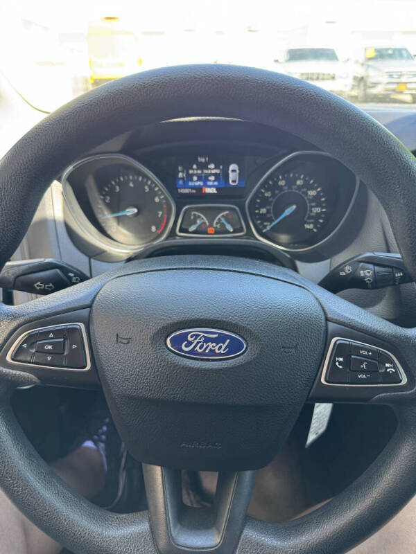 2017 Ford Focus S