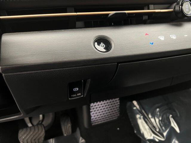 2025 Nissan Ariya Engage