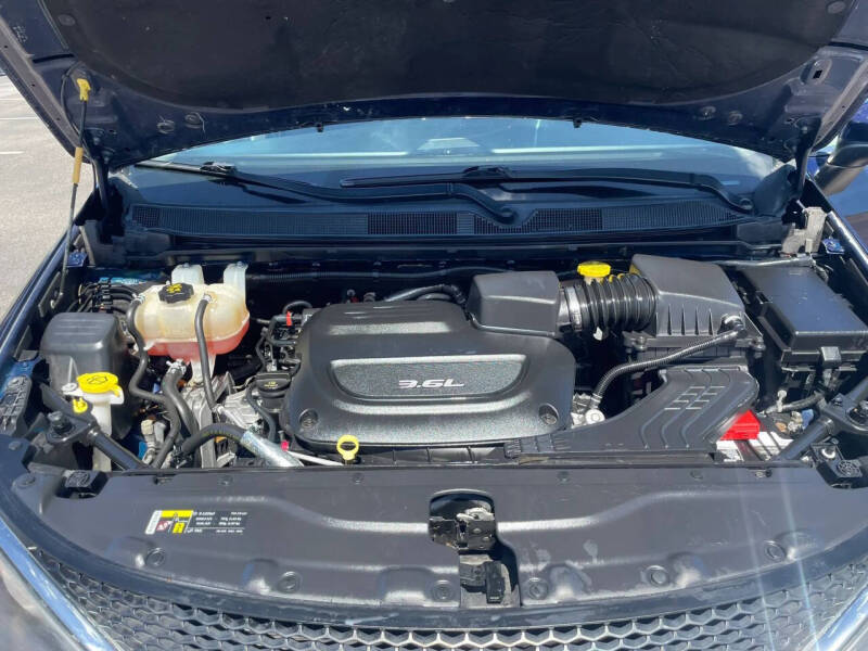 2017 Chrysler Pacifica Touring