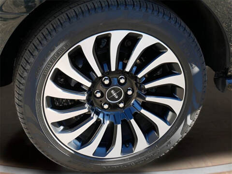 2022 Lincoln Navigator Black Label