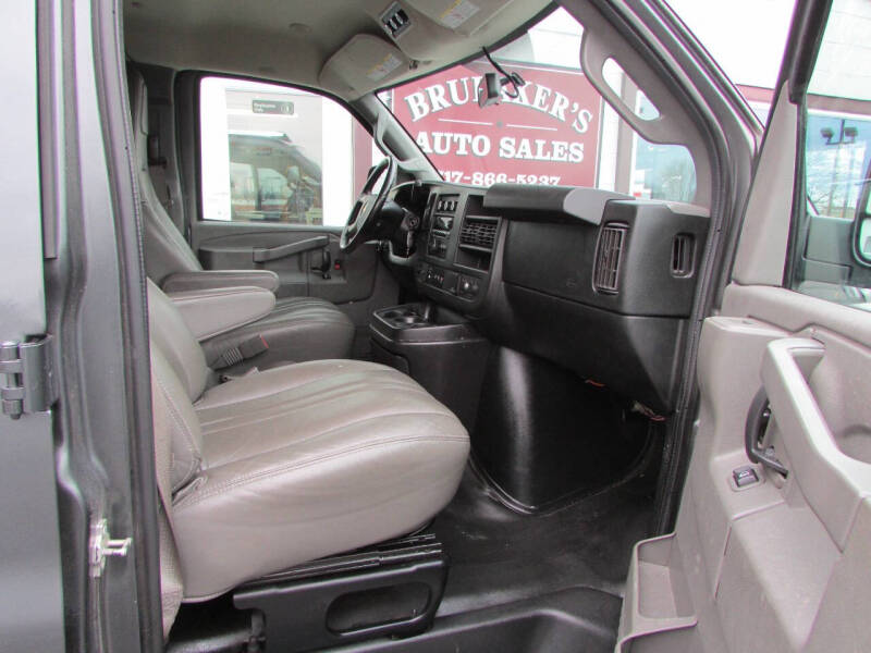 2017 Chevrolet Express LS 2500