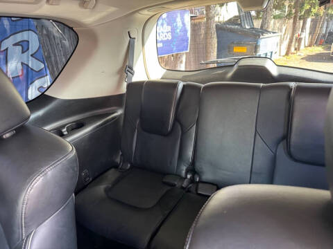 2021 Infiniti QX80 Luxe