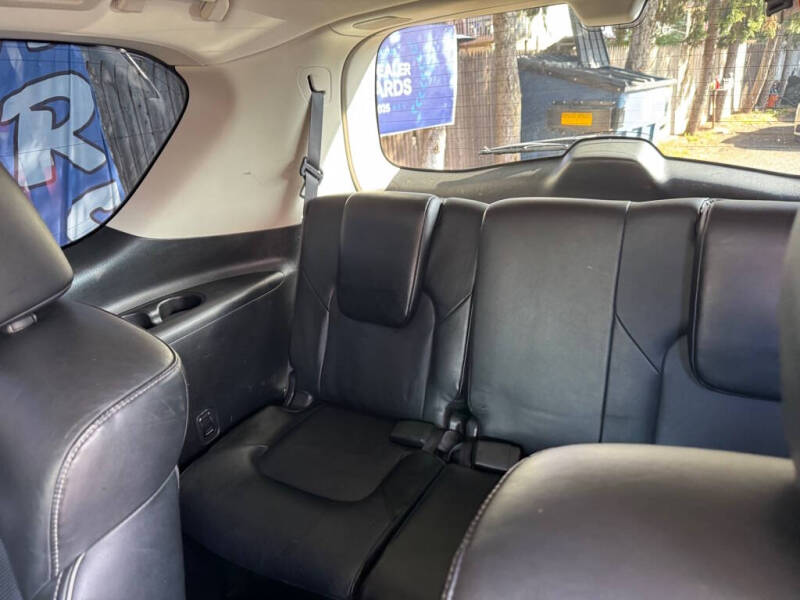 2021 Infiniti QX80 Luxe