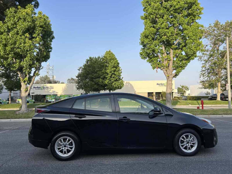 2016 Toyota Prius Three