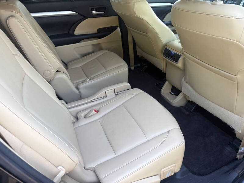 2017 Toyota Highlander XLE