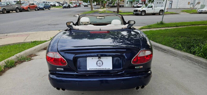 2005 Jaguar XKR
