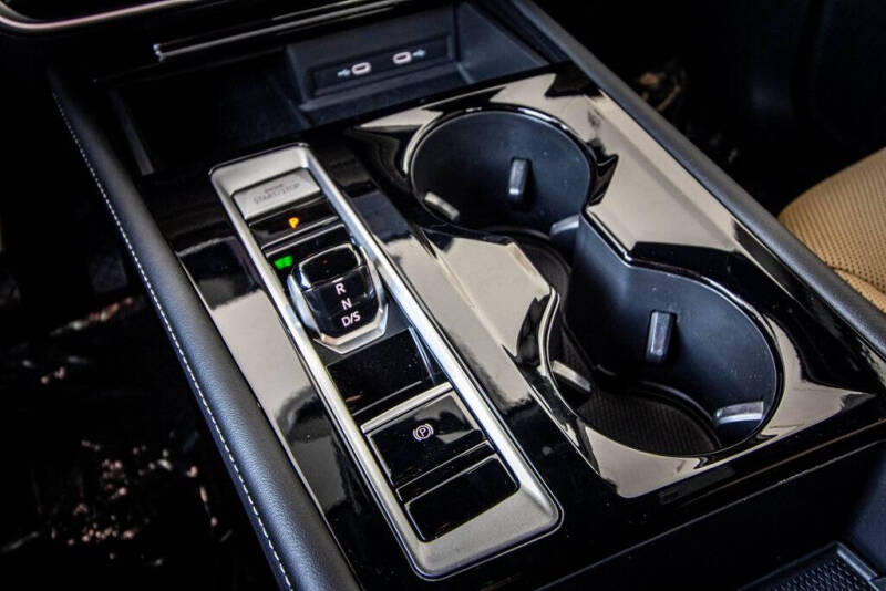 2024 Volkswagen Atlas Cross Sport SE