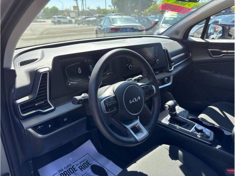 2025 Kia Sportage LX