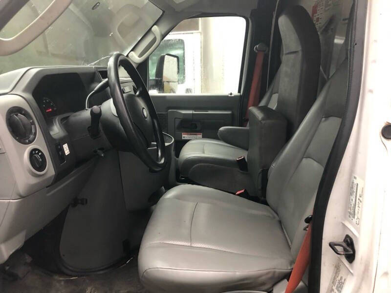 2014 Ford E-350