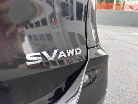 2018 Nissan Rogue SV