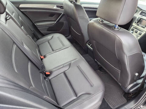 2015 Volkswagen Golf TSI SEL