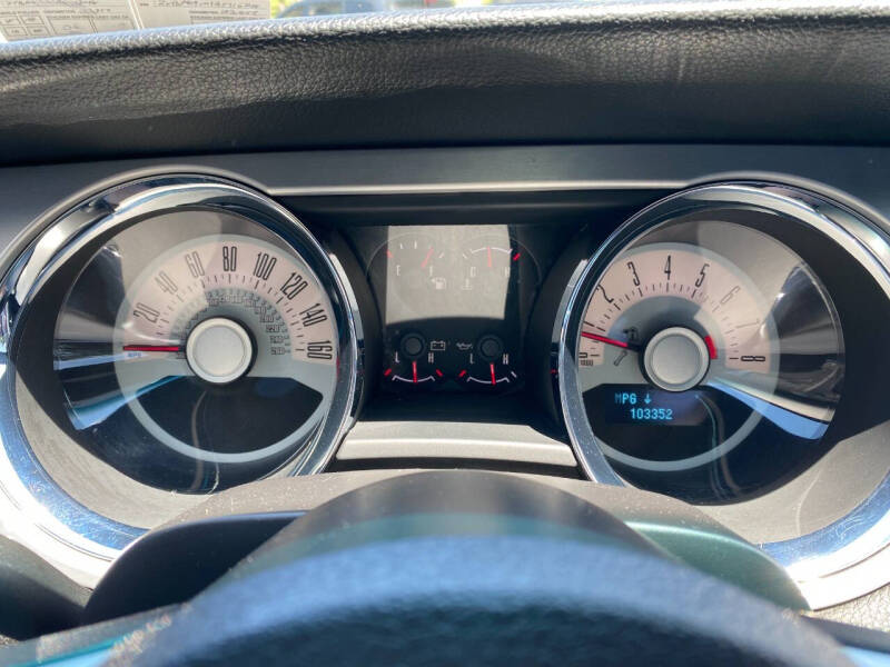 2011 Ford Mustang V6 Premium
