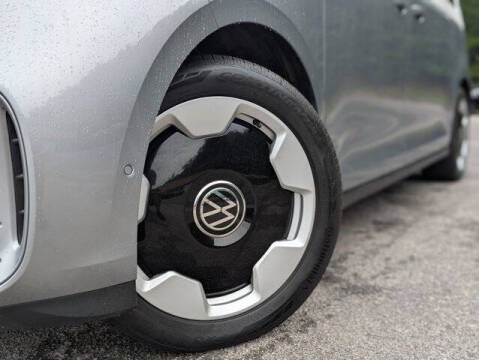 2025 Volkswagen ID. Buzz Pro S Plus