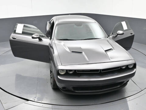 2017 Dodge Challenger SXT