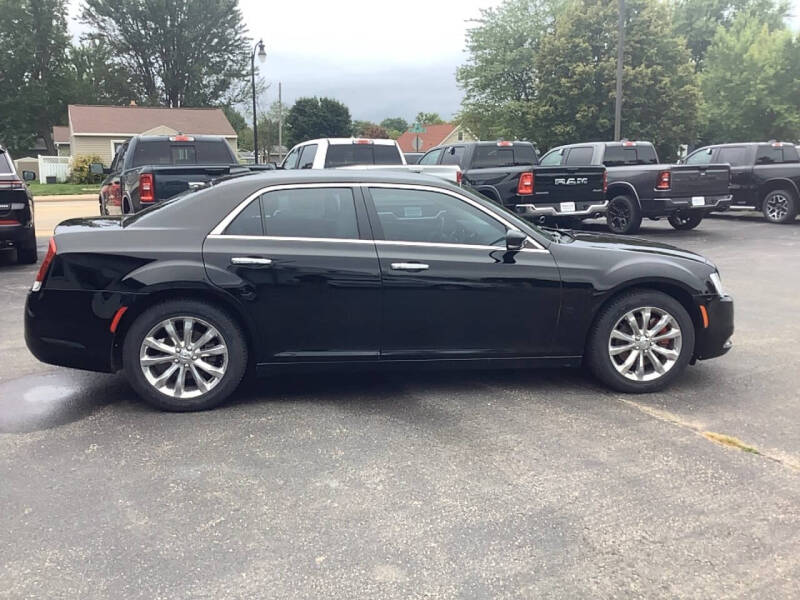 2018 Chrysler 300 Limited