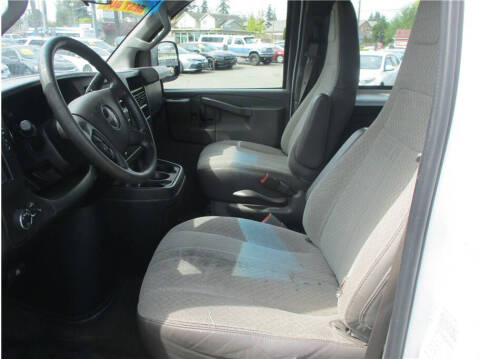 2017 GMC Savana 2500