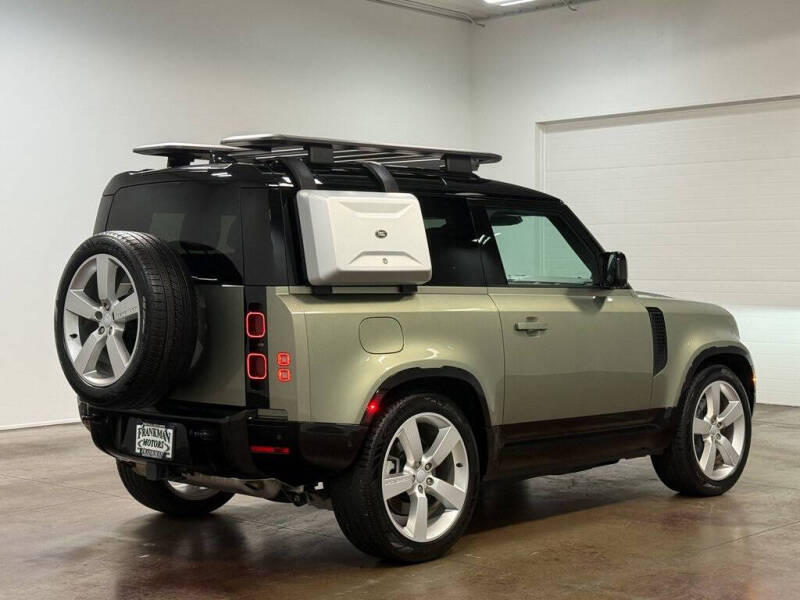 2024 Land Rover Defender 90 P400 X-Dynamic SE