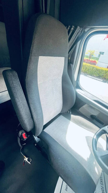 2019 Freightliner Cascadia