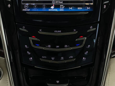 2016 Cadillac Escalade Luxury Collection