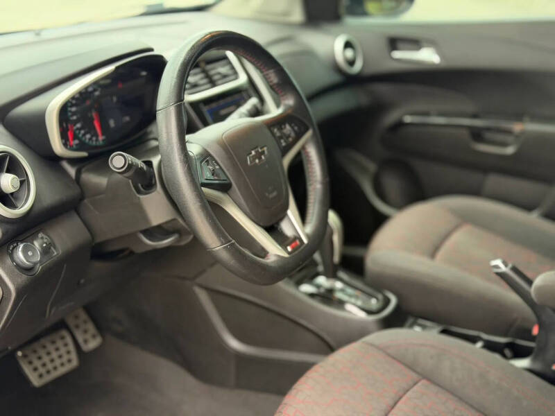 2020 Chevrolet Sonic LT