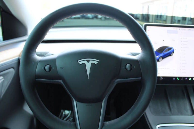 2024 Tesla Model Y Long Range