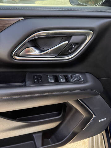 2023 Chevrolet Suburban LT