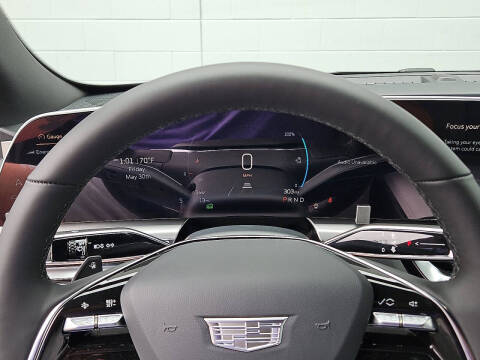 2025 Cadillac LYRIQ Luxury 1