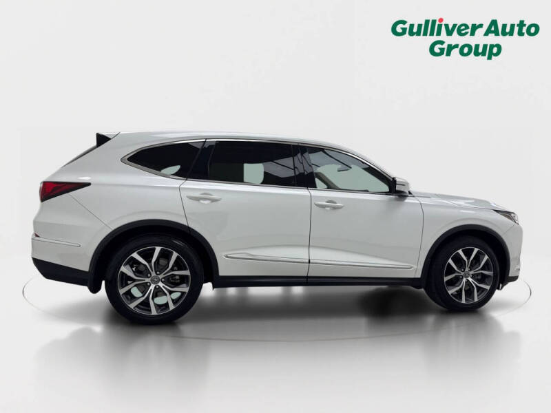 2022 Acura MDX w/Tech