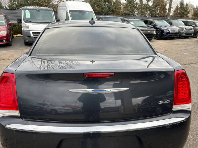 2018 Chrysler 300 Touring L