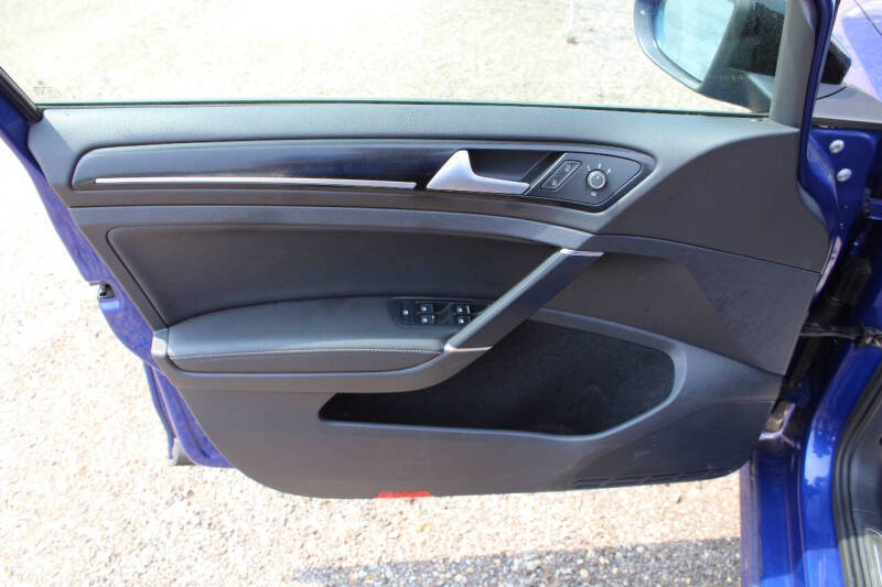 2016 Volkswagen Golf R 4Motion