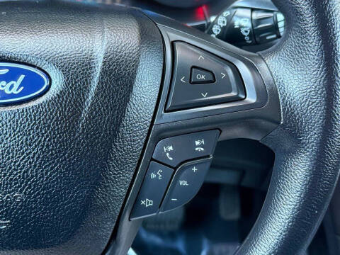 2021 Ford Edge SE
