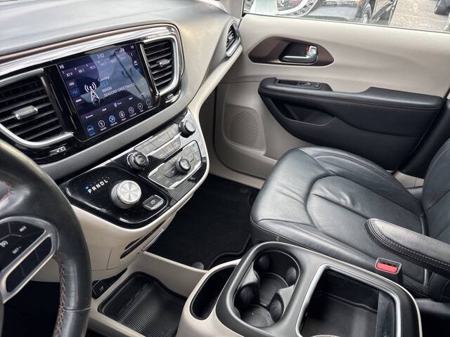 2019 Chrysler Pacifica Touring L Plus