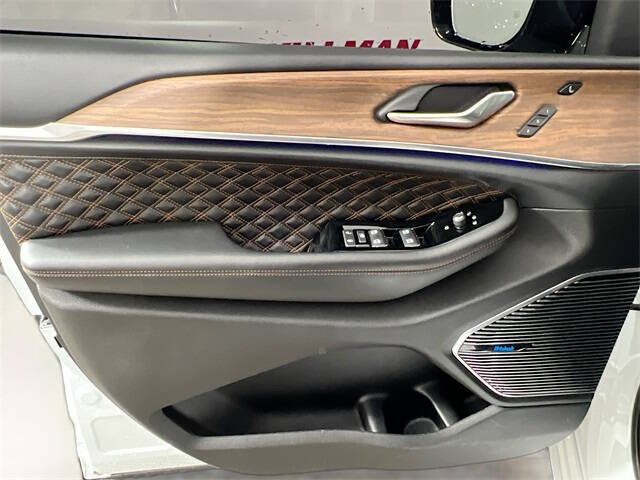 2023 Jeep Grand Cherokee L Summit