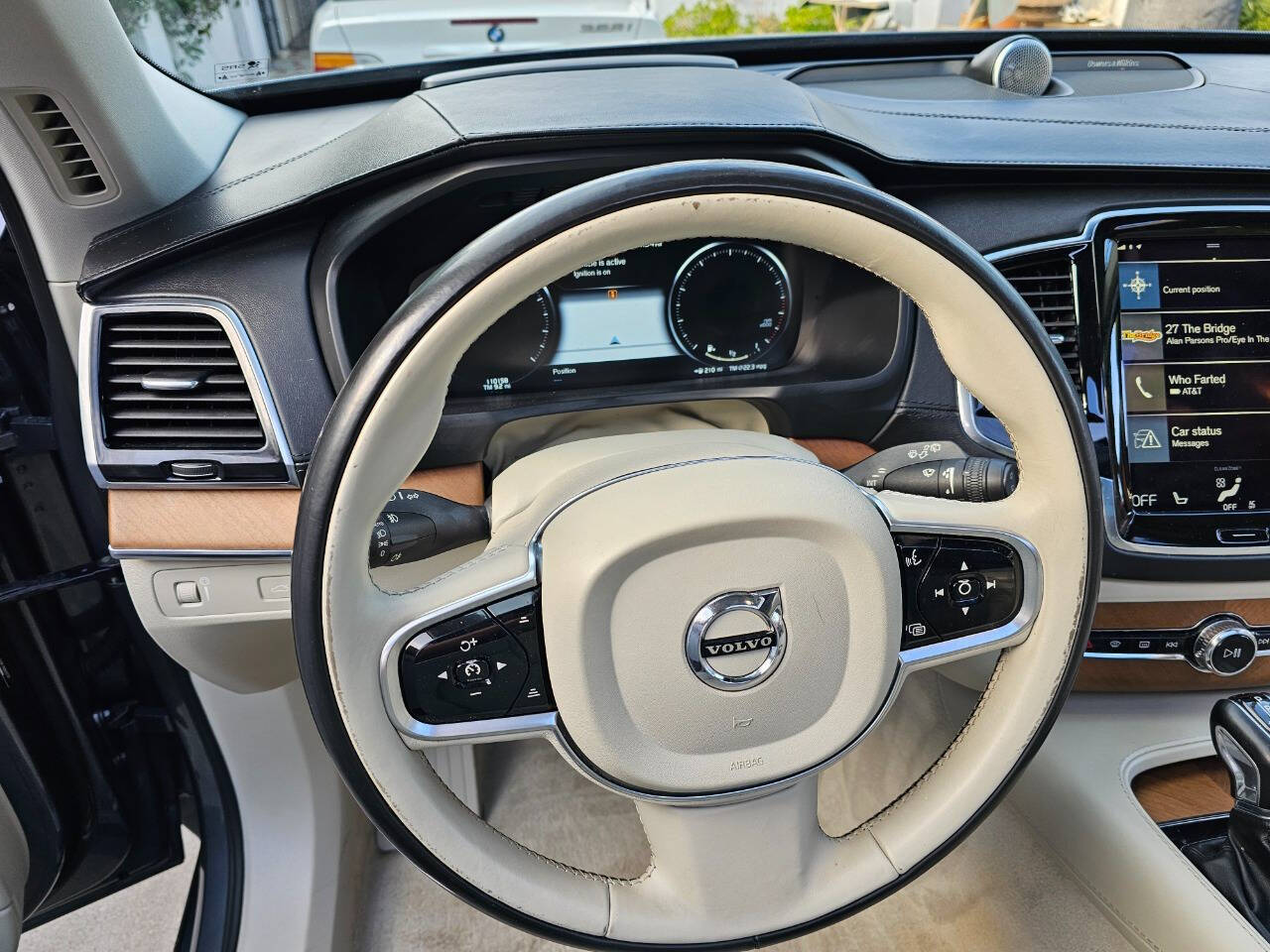 2016 Volvo XC90 39