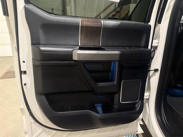 2017 Ford F-150 Platinum