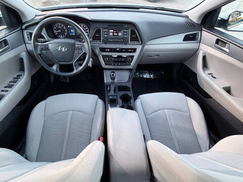 2017 Hyundai Sonata SE