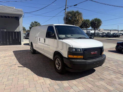 2023 GMC Savana 2500
