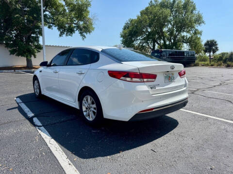 2017 Kia Optima LX