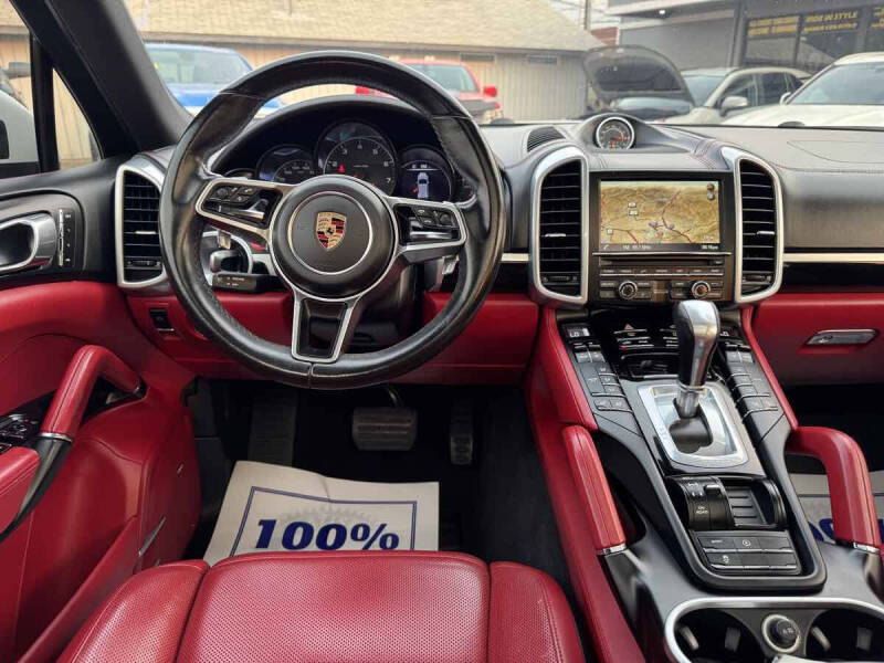 2016 Porsche Cayenne