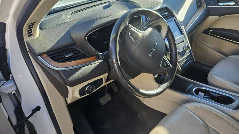 2019 Lincoln MKC Select
