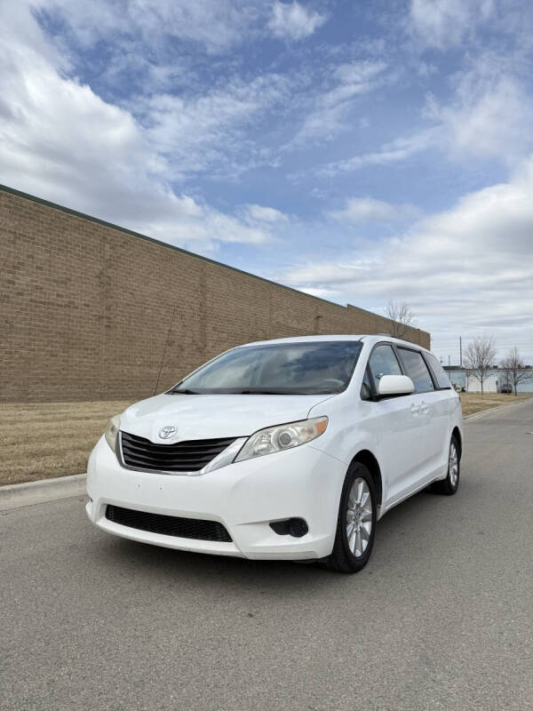 2014 Toyota Sienna for sale at Logos Motors Inc in Lawrence IN