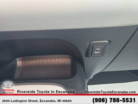 2025 Toyota Corolla Hatchback SE