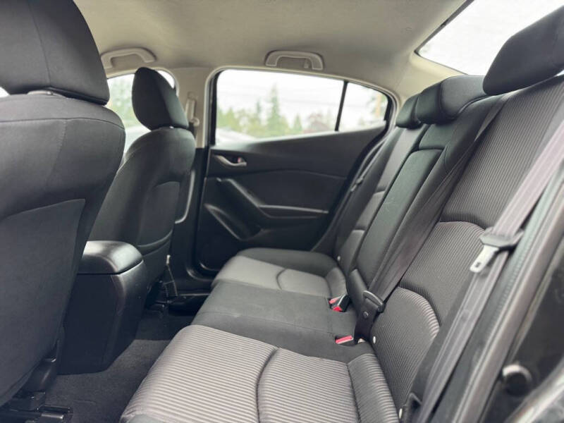 2016 Mazda MAZDA3 i Sport