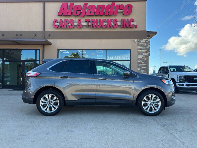 2022 Ford Edge Titanium