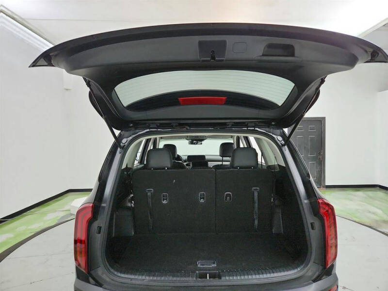 2022 Kia Telluride LX