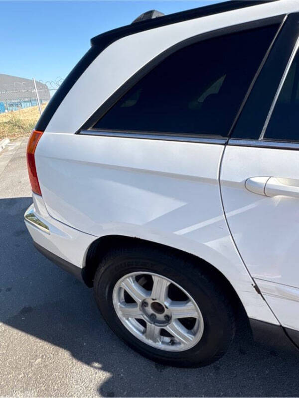 2004 Chrysler Pacifica