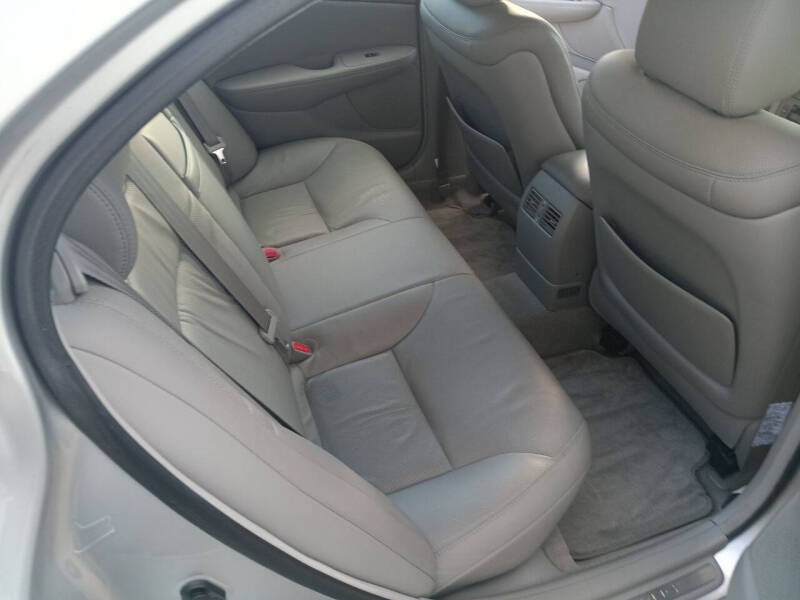 2005 Lexus ES 330