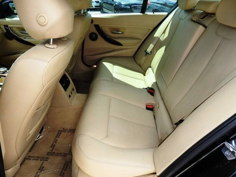 2015 BMW 3 Series  - $18,900